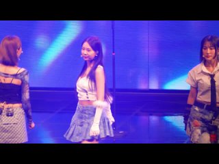 230408 (kara) - step   15 ~move again~ in seoul