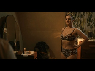 fei marsei - ten -fond pommi / faye marsay - ten pound poms (2025)